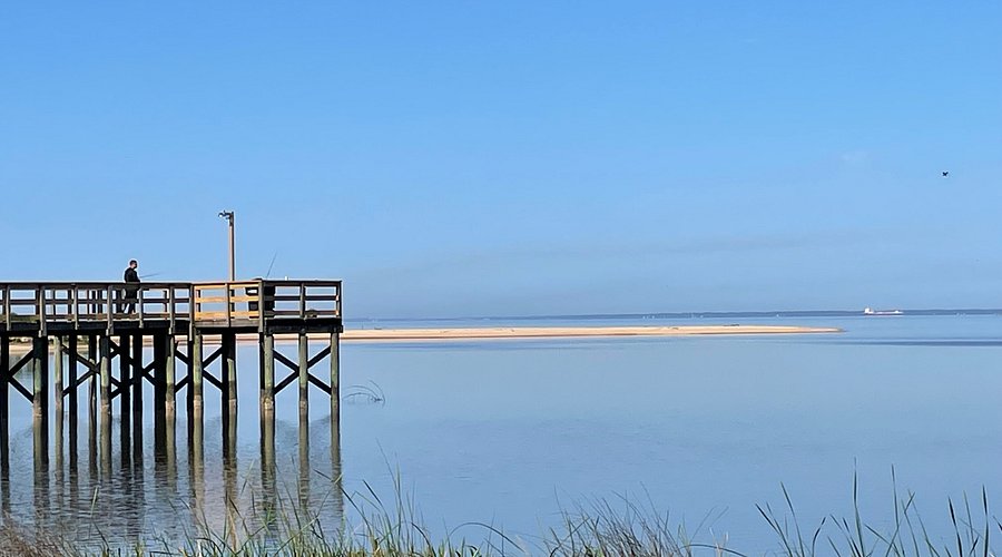 Pier over Mobile Bay in Daphne, AL Park